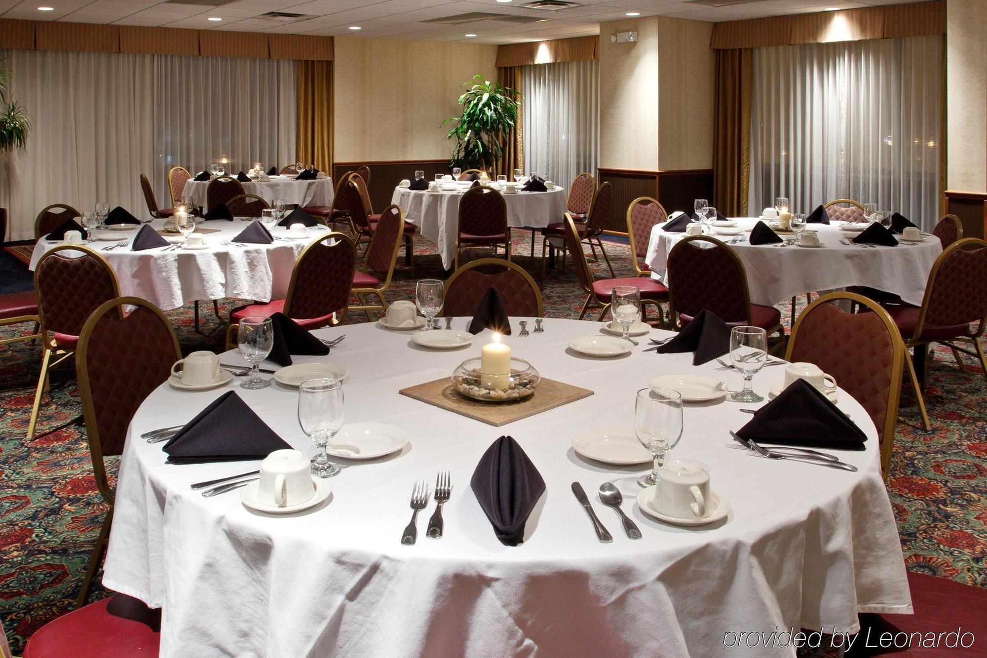 Four Points By Sheraton Cleveland Airport Zewnętrze zdjęcie
