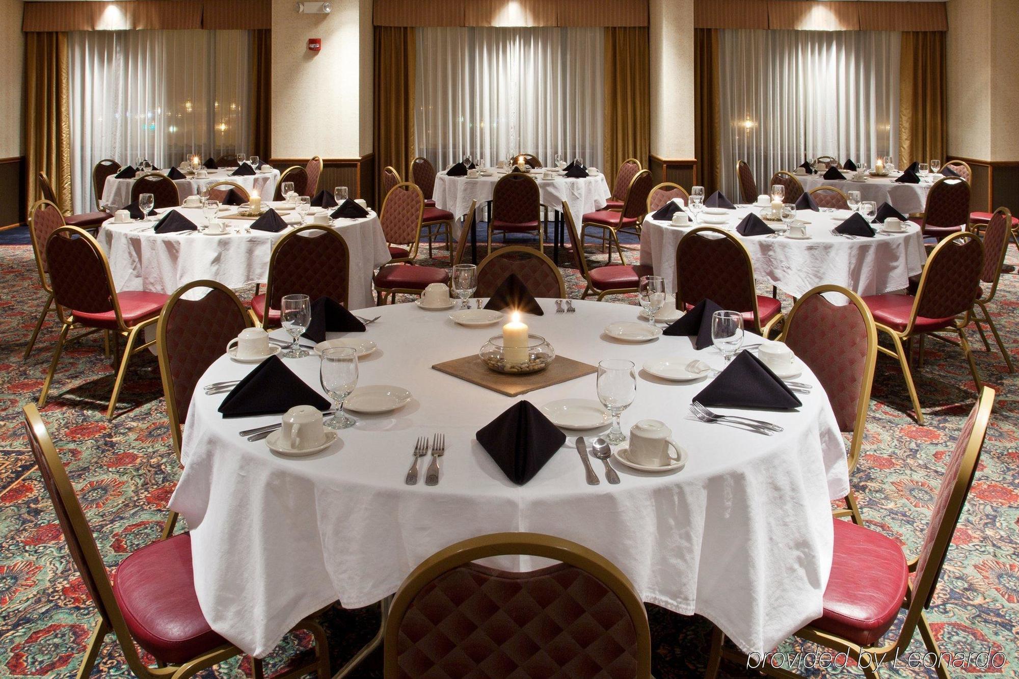 Four Points By Sheraton Cleveland Airport Zewnętrze zdjęcie